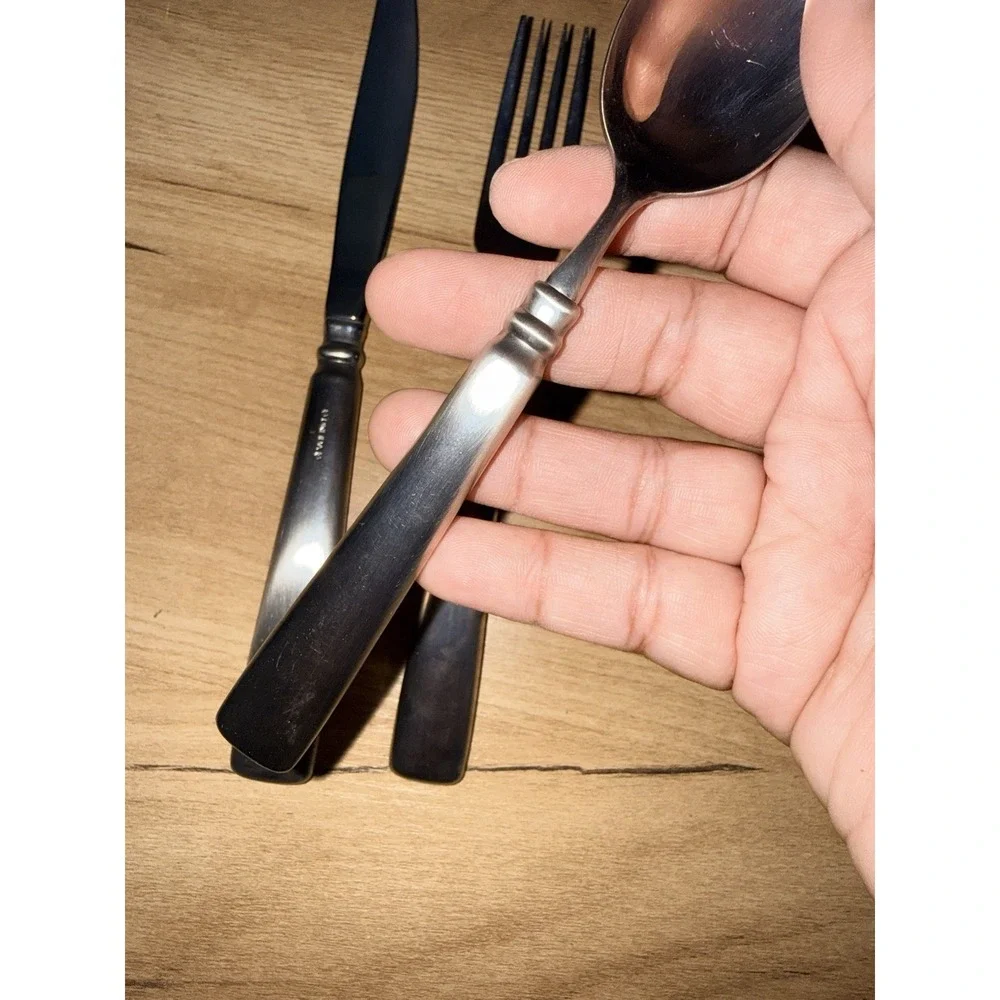 Motif‎ Knife Spoon  Fork Oneida Cube Logo Satin Stainless Flatware Heirloom NEW